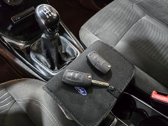 Ford Fiesta 1.0 Titanium picture 32