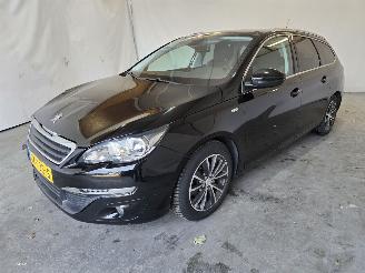 Peugeot 308 1.2 PureTech Style picture 3