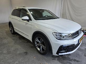 Damaged car Volkswagen Tiguan 1.4 TSI 4Motion Highline 2018/2
