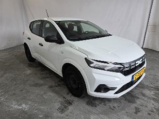 krockskadad bil auto Dacia Sandero 1.0 TCe 100 ECO-G Essential 2024/4