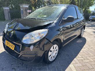 Schadeauto Renault Twingo 1.2 Acces 2008/4
