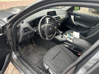 BMW 1-serie 118i Executive picture 10
