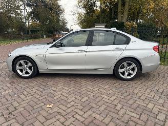 BMW 3-serie 330e Cent. Exec. picture 2