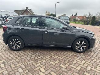 Volkswagen Polo 1.0 MPI Comfortline Business picture 3