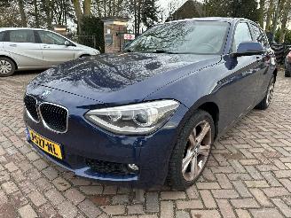 Voiture accidenté BMW 1-serie 114d High Executive 2013/5