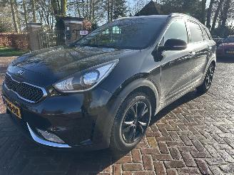 Damaged car Kia Niro 1.6 GDi Hybrid First Edition 2016/10