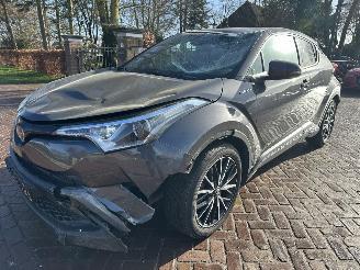skadebil auto Toyota C-HR 1.8 Hybrid First Ed. 2016/12