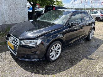 Coche accidentado Audi A3 Sportback 1.0 tfsi airco/lm velgen 2018/8