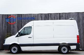 skadebil auto Volkswagen Crafter 2.0 TDi L2H2 Airco Cruise Trekhaak PDC 120KW Euro 5 2015/2