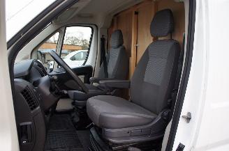 Peugeot Boxer 2.2 HDi L2H2 Camper! Airco Cruise Trekhaak 96KW Euro 5 picture 16