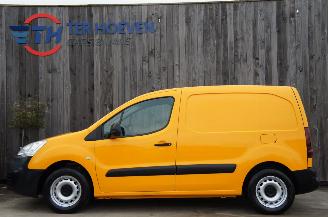 Vaurioauto  passenger cars Citroën Berlingo 1.6 BlueHDi L1H1 Airco Cruise Schuifdeur Trekhaak 55KW Euro 6 2018/4