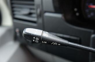 Volkswagen Crafter 2.5 TDi Automaat Koffer Laadklep Airco Cruise 100KW Euro 4 picture 14