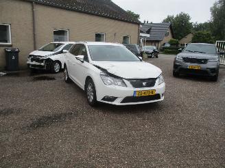 Coche accidentado Seat Leon ST 1.2 TSI Style REST BPM 450 EURO !!!!! 2019/1