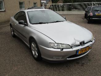 krockskadad bil auto Peugeot 406 Coupe 3.0-24V V6 Pack Aut 1998/4