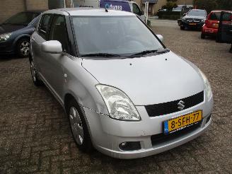 krockskadad bil auto Suzuki Swift 1.3 GLS Airco 2005/7