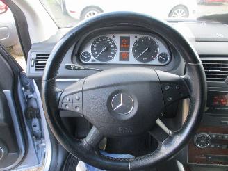 Mercedes B-klasse 170 Automaat 5 drs picture 16