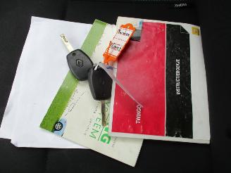 Renault Twingo 1.2-16v Authentique LPG picture 25