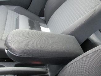 Volkswagen Polo 1.4-16-V Comfortline Automaat picture 35