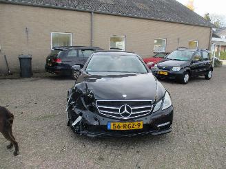 Mercedes E-klasse Coupe CGI Elegance REST bpm 800 EURO !!!! picture 2