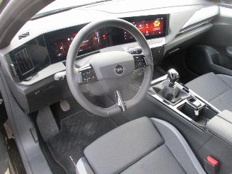 Opel Astra 1.2 Turbo Edition 1E EIG NAP picture 17