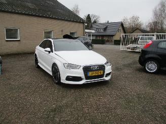 uszkodzony samochody osobowe Audi A3 LIMOUSINE 1.4 TFSI Adrenal Sp 2016/5