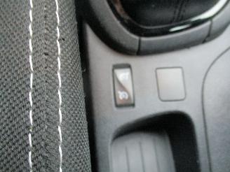 Renault Clio 0.9 Tce Iconic picture 28