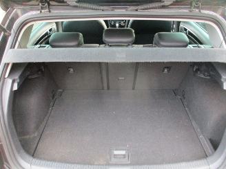 Volkswagen Golf 1.2 TSI HighLine Aut NAP picture 27