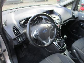 Ford B-Max 1.0 EcoBoost Titanium picture 13