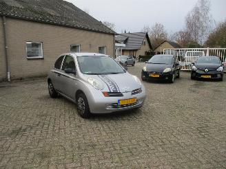 Coche accidentado Nissan Micra 1.2 Visia Automaat NAP 2003/2