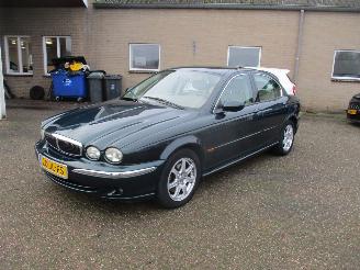 Jaguar X-type 2.0 V6 EXECUTIVE picture 3