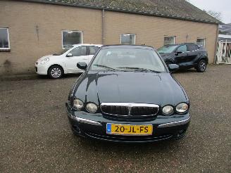 Jaguar X-type 2.0 V6 EXECUTIVE picture 2