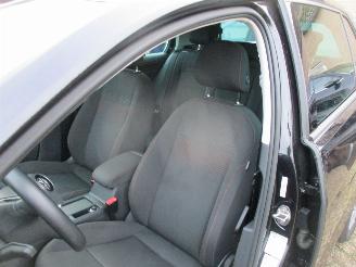 Volkswagen Golf 1.0 TSI HighLine Business R picture 17