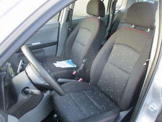 Mazda 2 1.4 Exclusive Automaat NAP picture 17