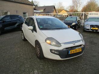 krockskadad bil auto Fiat Punto Evo 1.4 Business drs 2012/1