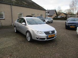 Unfallwagen Volkswagen Passat 2.0 TFSI Highline Aut 2006/9