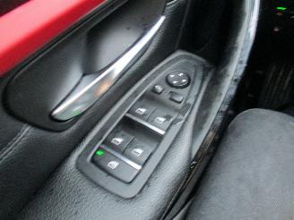 BMW 3-serie 330e LU.l High Executive picture 17