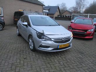 damaged passenger cars Opel Astra 1.0 Online ED NAP REST BPM 600 EURO !!!!! 2019/1
