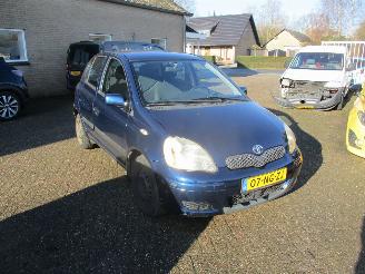 uszkodzony samochody osobowe Toyota Yaris 1.3 VVT-i Sol 2003/9