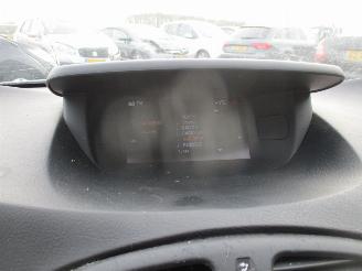 Renault Laguna 2.0-16V T Tech Line picture 19