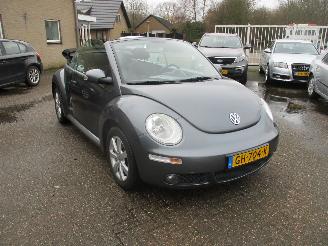 Damaged car Volkswagen New-beetle 1.4-16V Trendline 2008/4