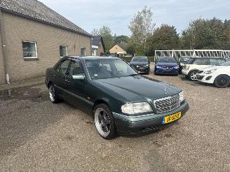 Damaged car Mercedes C-klasse 180 Sport AUTOMAAT 1994/7