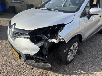 Renault Captur 1.2 TCe Expression picture 9