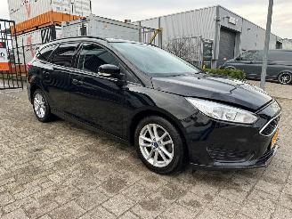 škoda osobní automobily Ford Focus Wagon 1.0 Trend 2016/5