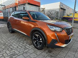 Auto incidentate Peugeot 2008 1.2 PureTech Allure 2020/9