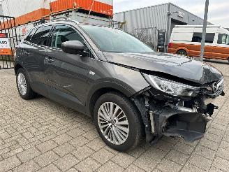 Vaurioauto  passenger cars Opel Grandland X 1.2 Turbo Innovation 2020/9