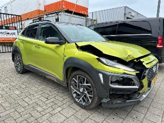 damaged passenger cars Hyundai Kona 1.6 GDI HEV Premium 2020/5
