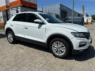 Damaged car Volkswagen T-Roc 1.0 TSI Style Business 2020/2