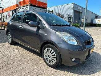 škoda osobní automobily Toyota Yaris 1.3 VVTi Aspiration 2010/9