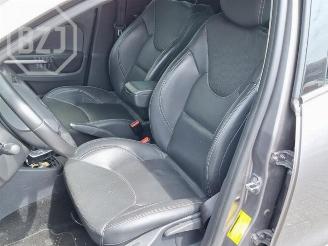 Renault Clio Clio IV (5R), Hatchback 5-drs, 2012 / 2021 1.2 TCE 16V GT EDC picture 6