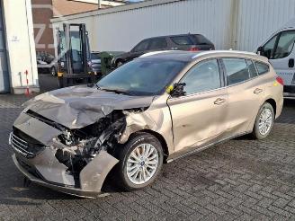 Vrakbiler auto Ford Focus Focus 4 Wagon, Combi, 2018 1.0 Ti-VCT EcoBoost 12V 125 2020/12